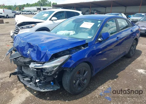 2023 Hyundai Elantra Sel z USA, uszkodzony, nr VIN 5NPLM4AG1PH117314